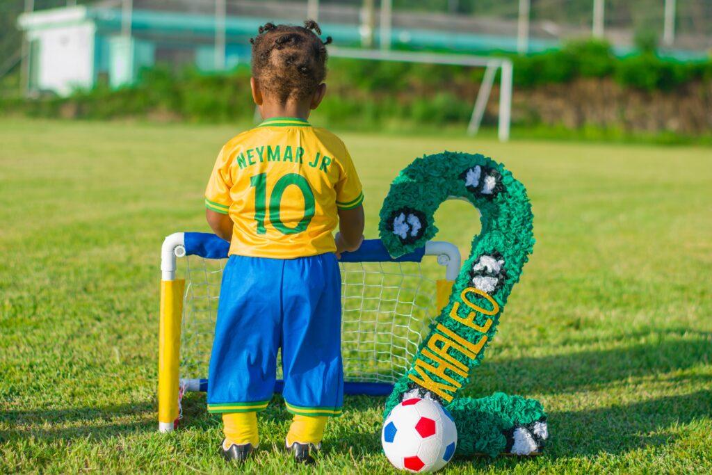 Photo by Jordan Jerome: https://www.pexels.com/photo/little-boy-wearing-brazil-national-team-jersey-on-second-birthday-10922837/